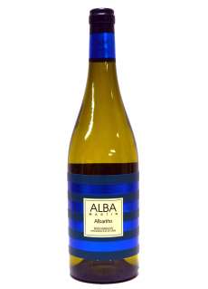 Caso dos vinhos brancos Alba Martin